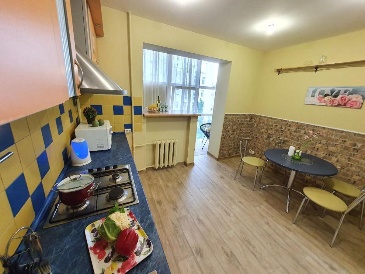 Inn Home Apartments-Olimpiysky Stadium Area Киев Екстериор снимка